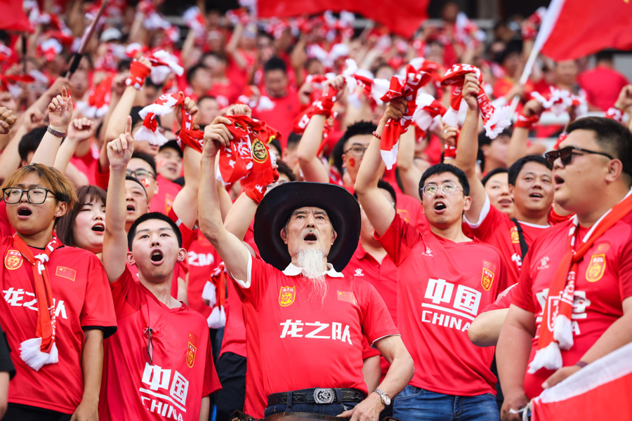 九游体育直播-大赛中中国队表现抢眼，引发球迷关注