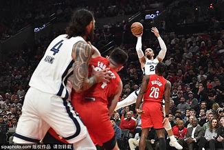 九游游戏-广州恒大客场逆转胜重庆斯威，豪取连胜的简单介绍