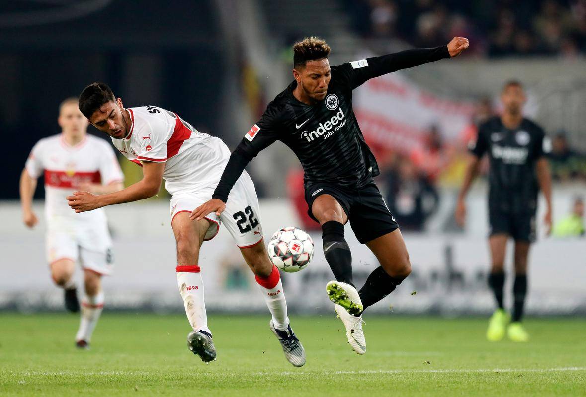 九游娱乐网页-关于莱比锡红牛大胜,竞逐德甲冠军宝座的信息