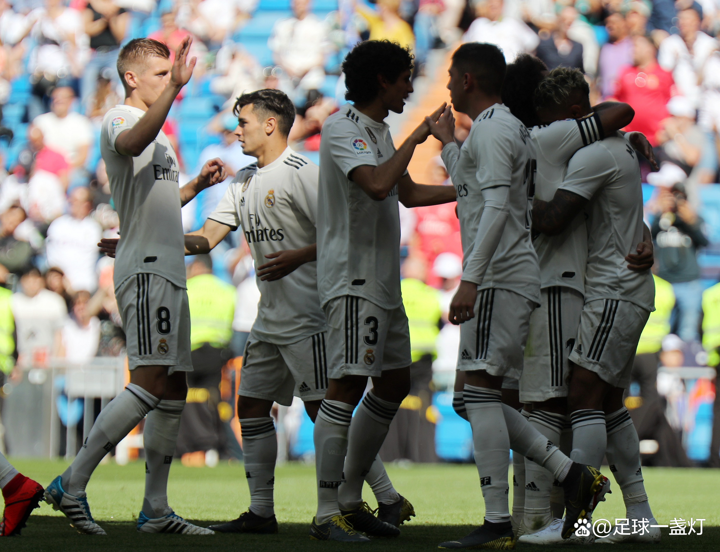 九游娱乐官方网站-比利亚雷亚尔客场击败皇家社会,豪取三分的简单介绍