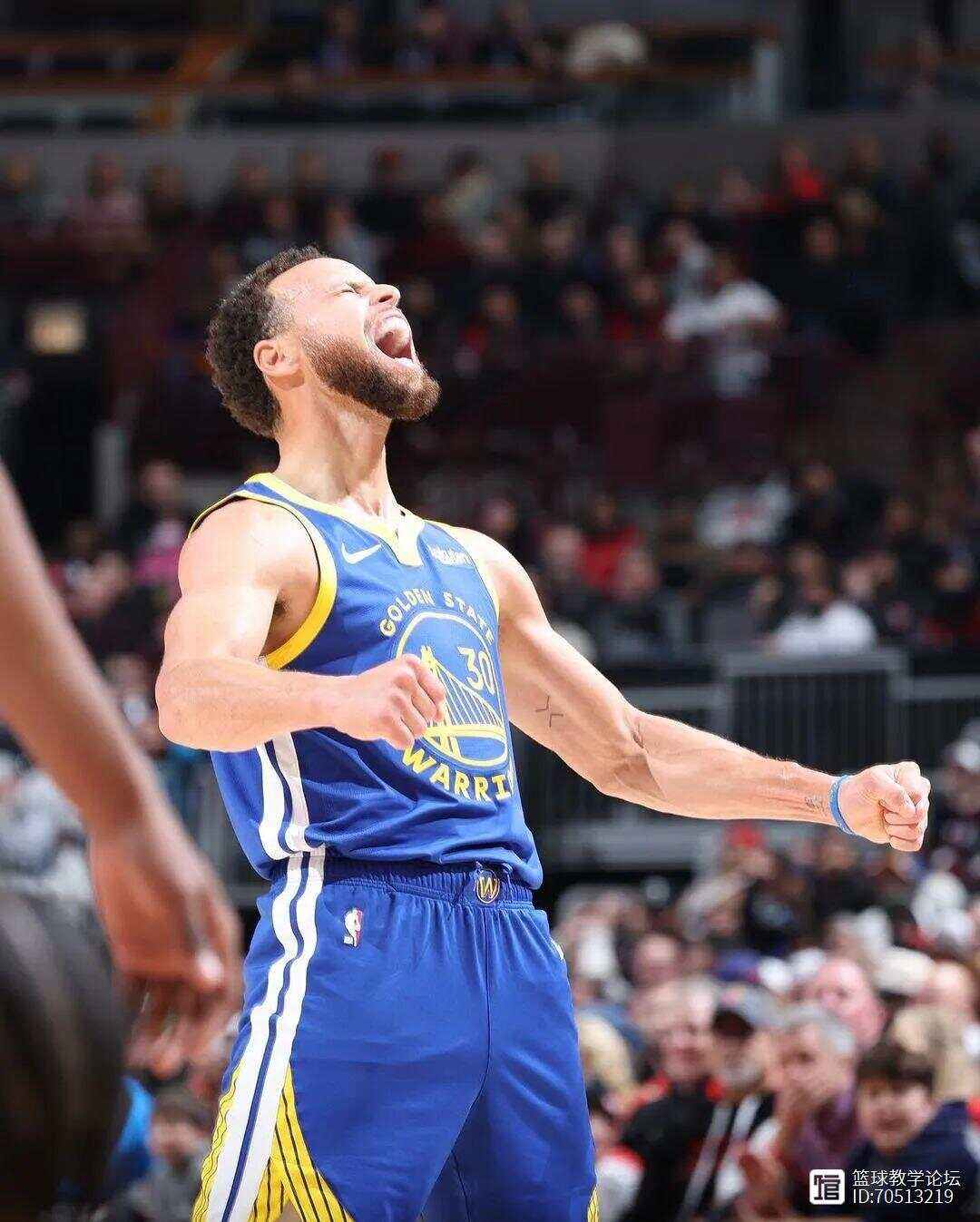 九游VIP-勇士主场失利，球迷表现出失望情绪