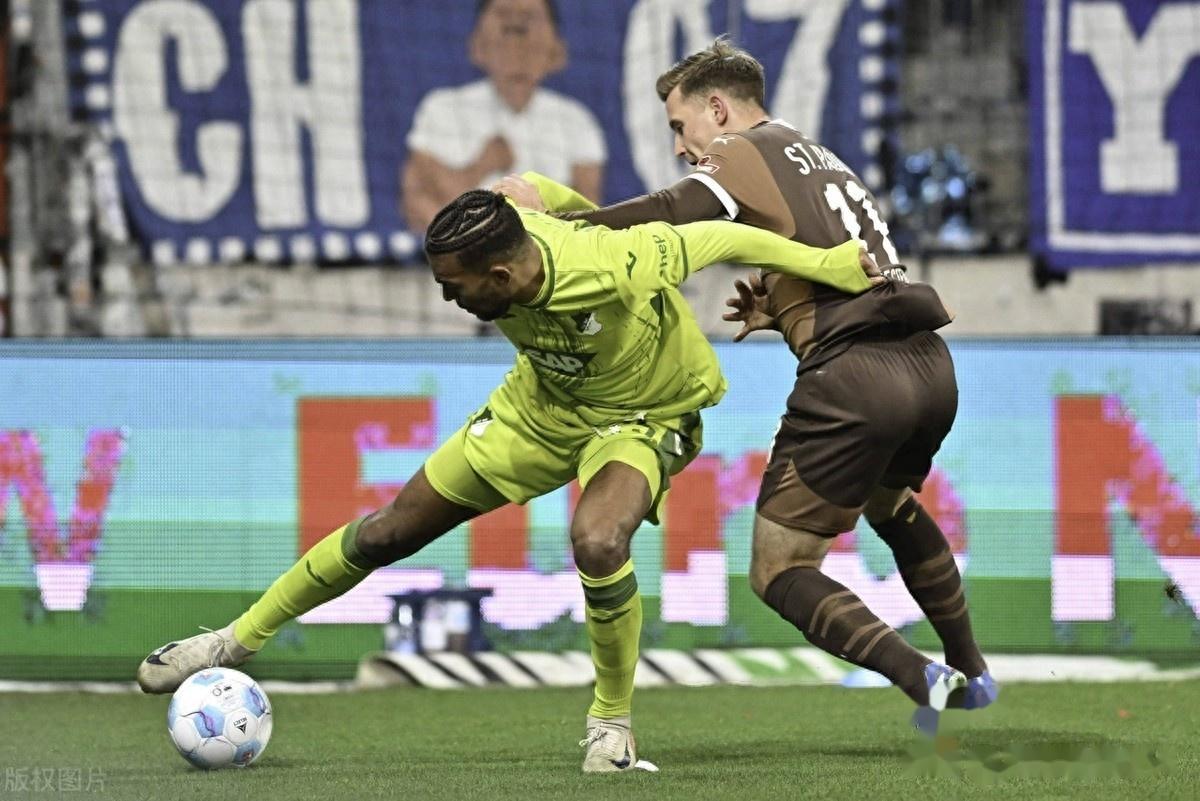 九游体育官方入口-包含汉堡客场不敌霍芬海姆，保级压力增大的词条