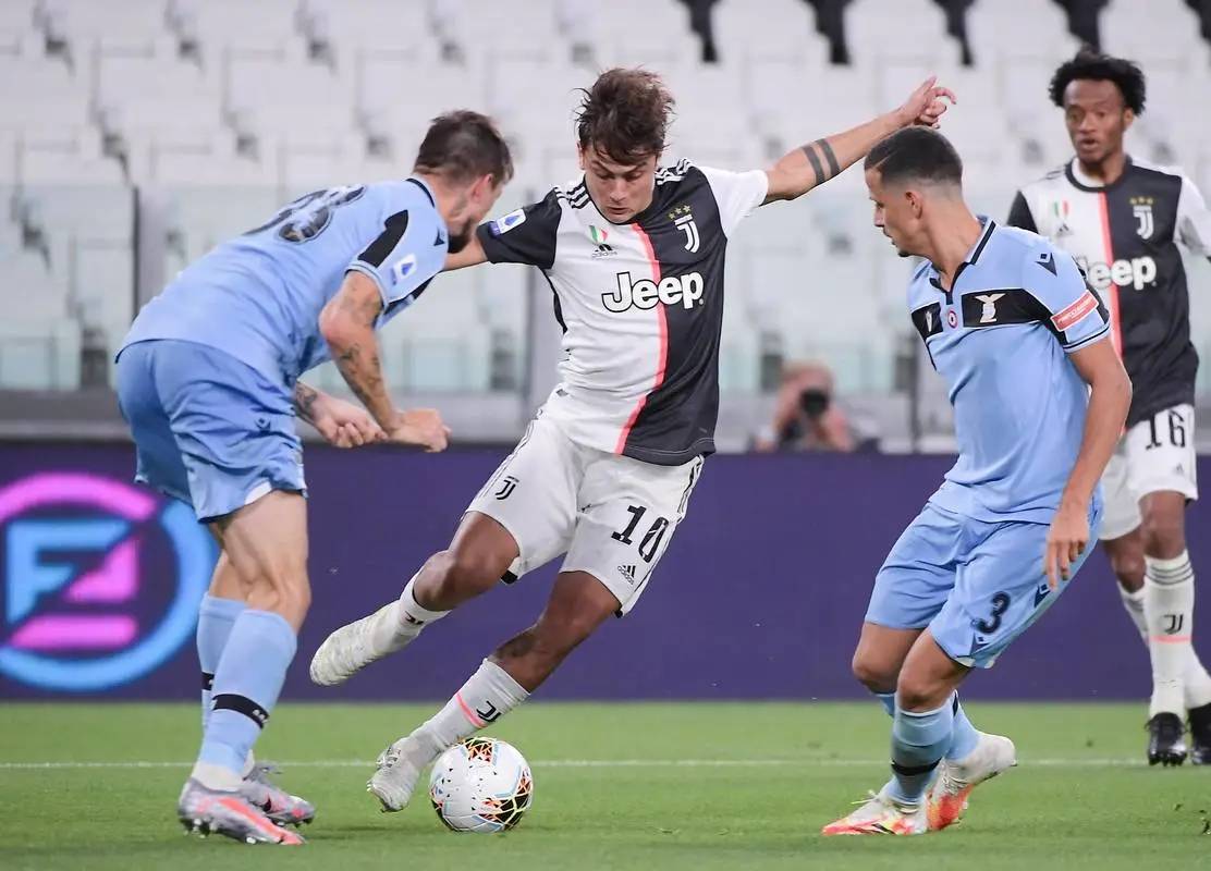 九游娱乐官方网站-切尔西主场战平阿森纳，卫冕冠军表现一般