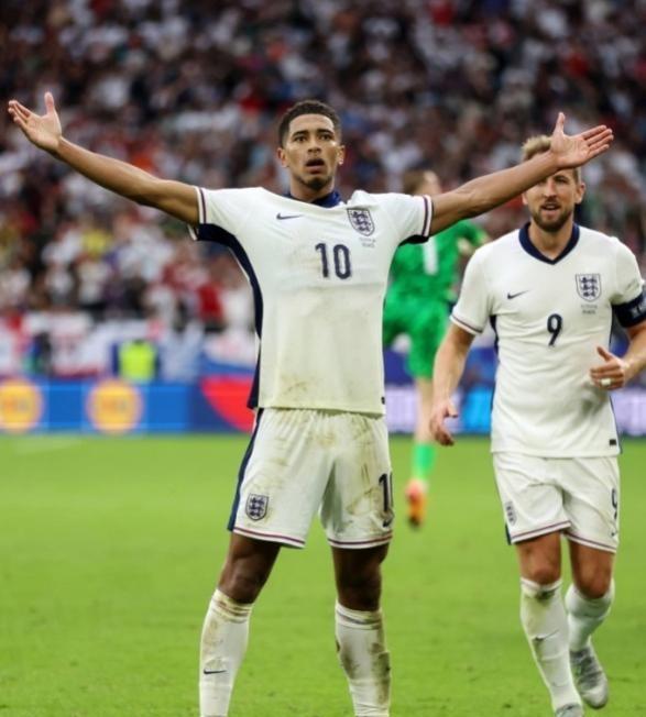 九游娱乐-东京豪门在比赛中脱颖而出，晋级