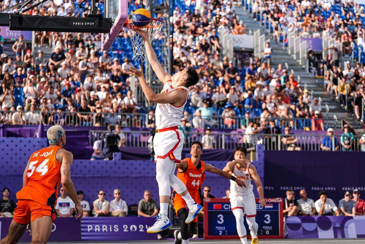 九游体育平台-欧洲篮球锦标赛吸引众多球迷热情支持，场面壮观的简单介绍