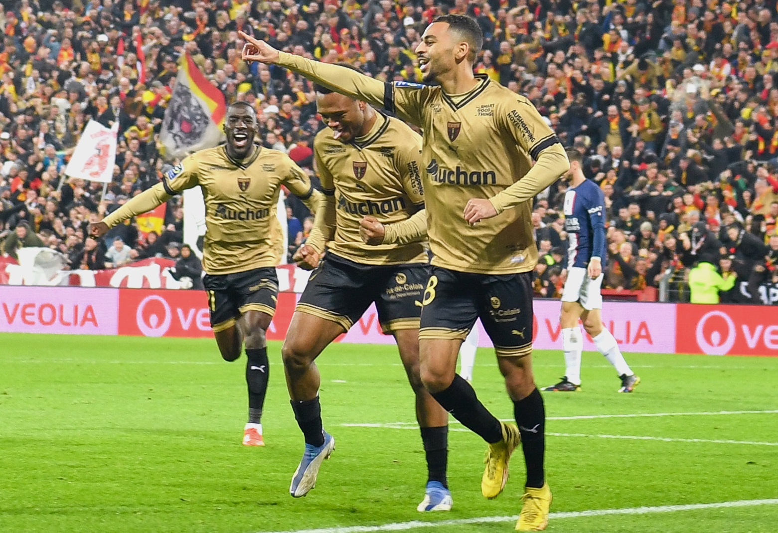 九游体育直播-关于朗斯客场战平,积分榜上排名不升不降的信息