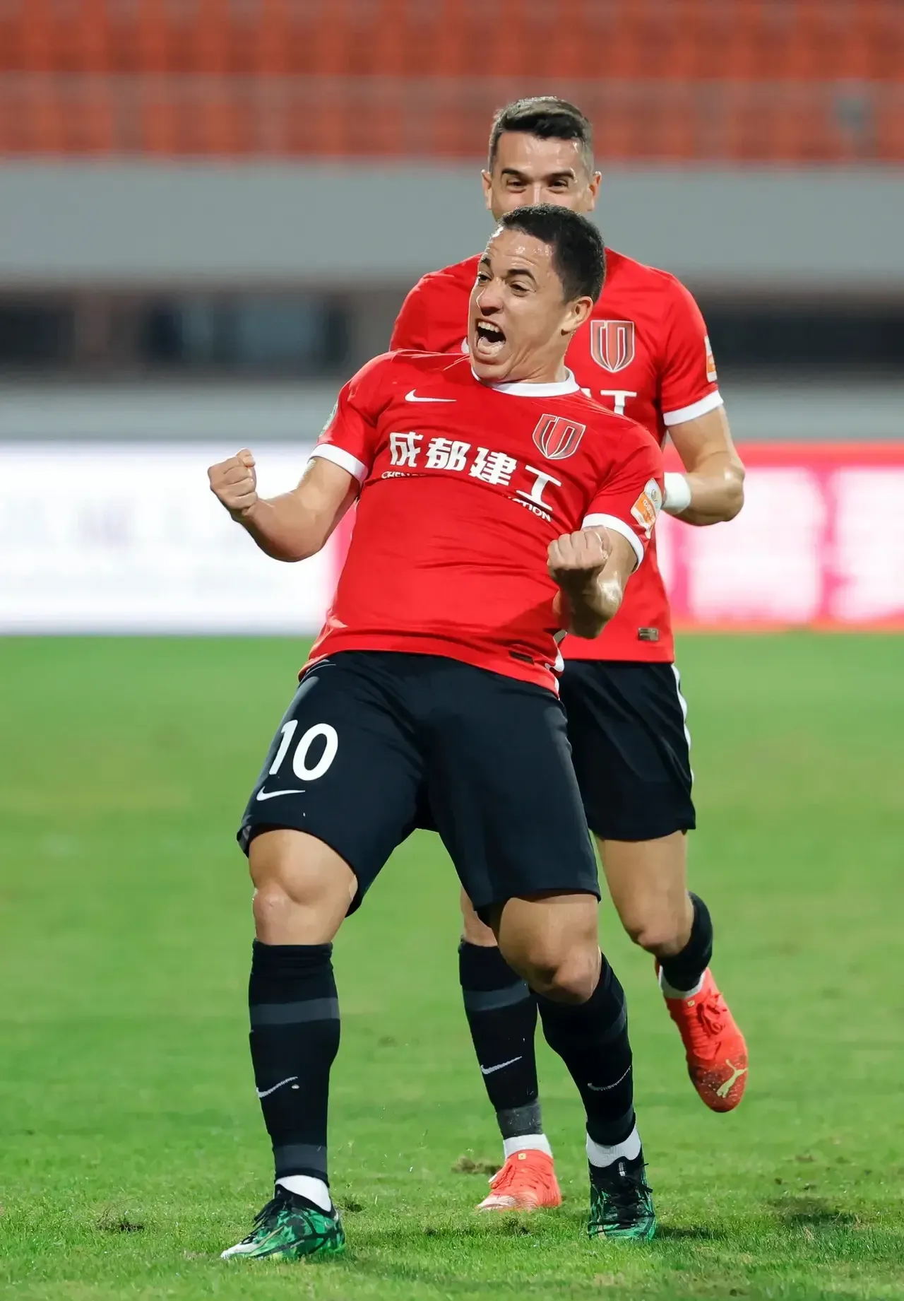 九游体育直播-东方球队在国际足球赛中势如破竹的简单介绍