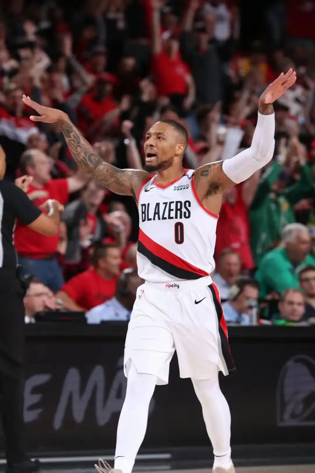 九游娱乐官方网站-关于拓荒者逆转太阳,利拉德关键时刻挺身而出的信息