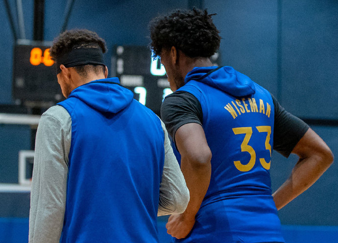 九游娱乐网页-火箭碾压尼克斯，詹姆斯刷新纪录