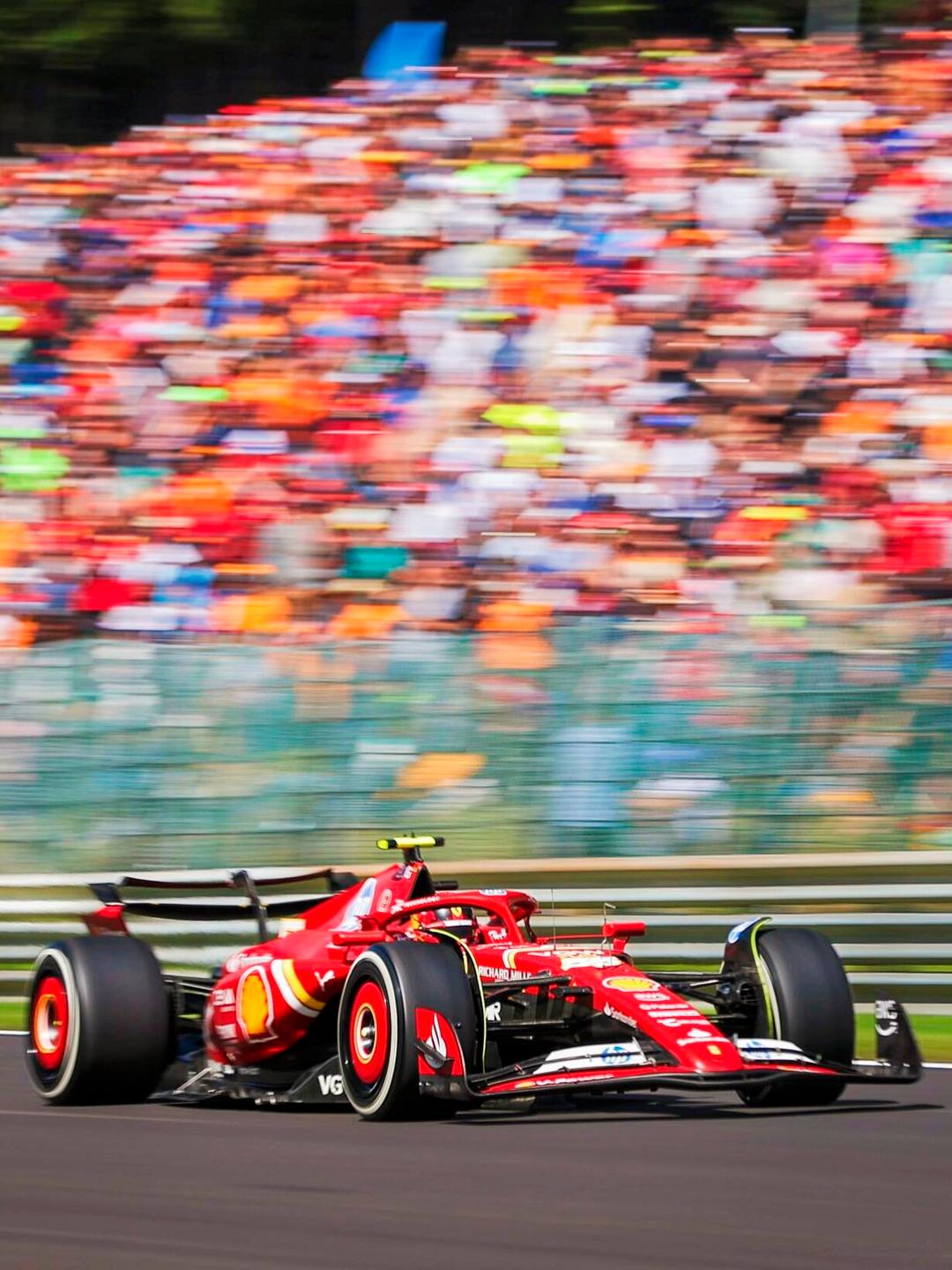 九游娱乐首页-法拉利鏖战威廉姆斯,塞恩斯高光表现