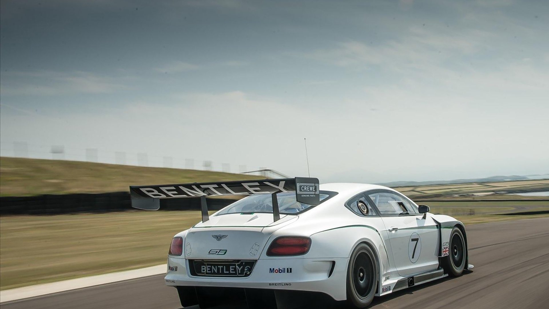 九游官网-F1年度争冠之夜与绿茵场,当汉密尔顿与孙兴慜共同诠释何为巨星价值